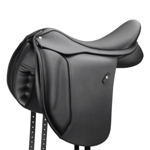 Wintec koolisõidusadul Dressage 500  Wide