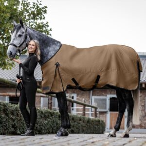 Arctic õuetekk 300g/600D - Waldhausen